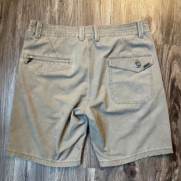 Volcom Men’s 28 casual shorts - Picture 4 of 4